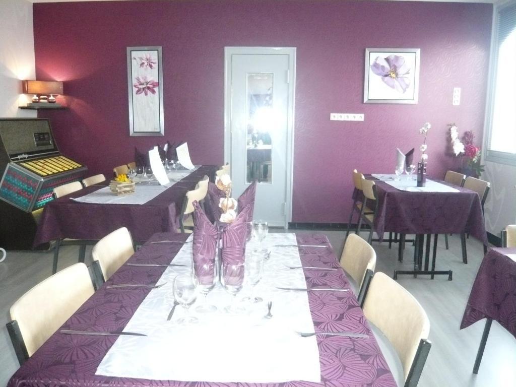 Hotel Restaurant La Grenouillere Vitré المظهر الخارجي الصورة