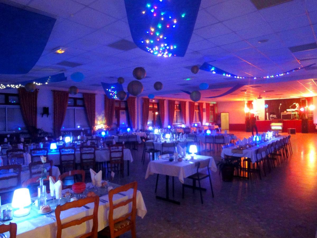 Hotel Restaurant La Grenouillere Vitré المظهر الخارجي الصورة